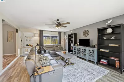 14868 Crosby St, San Leandro, CA 94579 - Photo 11