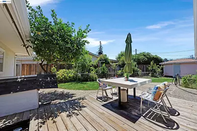 1742 Mendocino Dr, Concord, CA 94521 - Photo 13