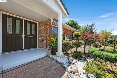 1742 Mendocino Dr, Concord, CA 94521 - Photo 15
