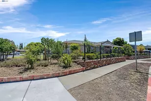 1742 Mendocino Dr, Concord, CA 94521 - Photo 21