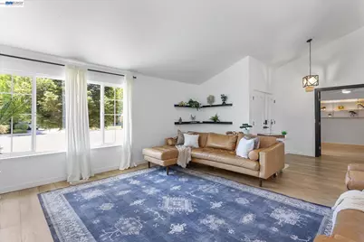 5736 Medallion Ct, Castro Valley, CA 94552 - Photo 13