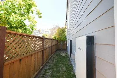 200 Seapoint Pl, Richmond, CA 94801 - Photo 29