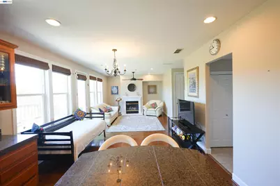200 Seapoint Pl, Richmond, CA 94801 - Photo 9