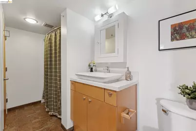 1500 Park St #423, Emeryville, CA 94608 - Photo 23