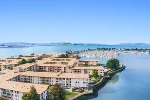 2 Commodore Dr, Emeryville, CA 94608 - Photo 13