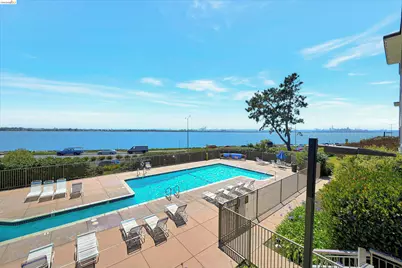 2 Commodore Drive #D273, Emeryville, CA 94608 - Photo 21