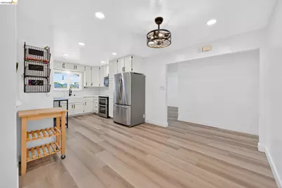 1217 Mission Dr, Antioch, CA 94509 - Photo 9