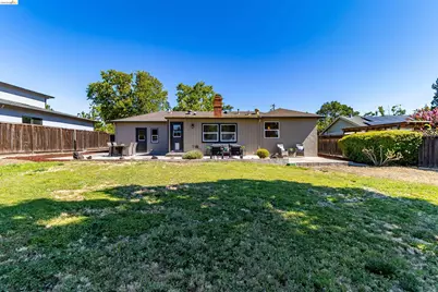 346 Valley View Rd, Pleasant Hill, CA 94523 - Photo 39