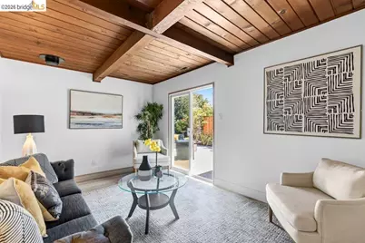 365 Redbud Ln, Hayward, CA 94541 - Photo 23