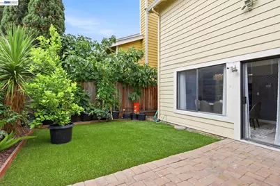 911 Erie Cir, Milpitas, CA 95035 - Photo 35
