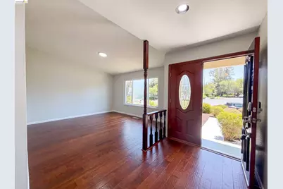 1091 Fox Meadow Way, Concord, CA 94518 - Photo 13