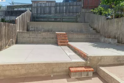 23 Stoneyford Ave, San Francisco, CA 94112 - Photo 3