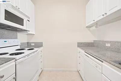 401 Norfolk St #301, San Mateo, CA 94401 - Photo 7