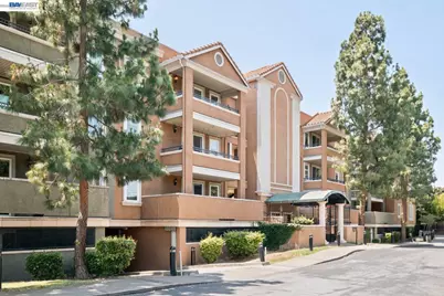401 Norfolk St #301, San Mateo, CA 94401 - Photo 1