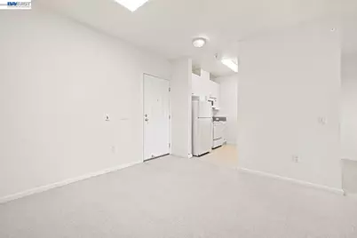 401 Norfolk St #301, San Mateo, CA 94401 - Photo 9