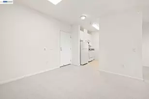 401 Norfolk St, San Mateo, CA 94401 - Photo 9