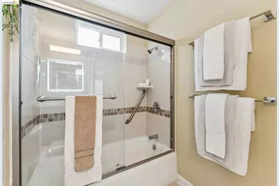 127 Behrens St, El Cerrito, CA 94530 - Photo 17
