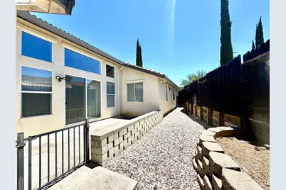 2084 Schell Mountain Way, Antioch, CA 94531 - Photo 31
