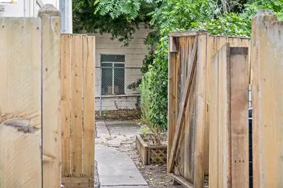1515 Hopkins St #5, Berkeley, CA 94707 - Photo 29