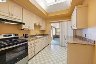 349 Lemarc St, Fremont, CA 94539 - Photo 9