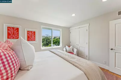 414 Castello Rd, Lafayette, CA 94549 - Photo 33