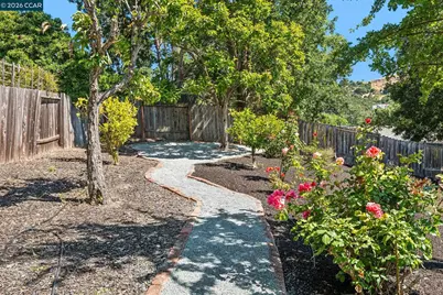 414 Castello Rd, Lafayette, CA 94549 - Photo 49