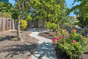 414 Castello Rd, Lafayette, CA 94549 - Photo 49