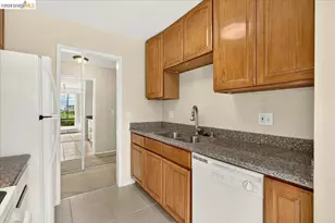 6 Captain Dr, Emeryville, CA 94608 - Photo 43