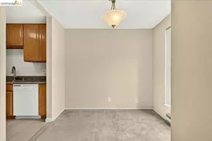 6 Captain Dr, Emeryville, CA 94608 - Photo 39