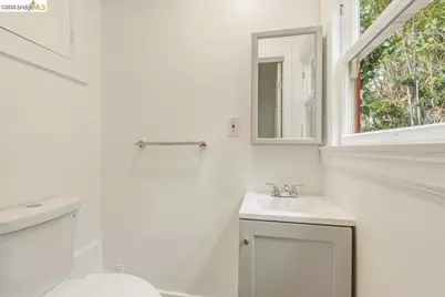 2403 Cedar St, Berkeley, CA 94708 - Photo 27