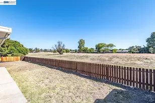 1418 Bluebell Dr, Livermore, CA 94551 - Photo 41