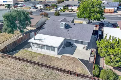 1418 Bluebell Dr, Livermore, CA 94551 - Photo 11