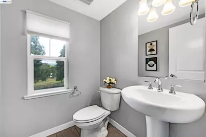 24221 2nd St, Hayward, CA 94541 - Photo 11