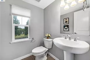 24221 2nd St, Hayward, CA 94541 - Photo 11