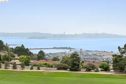 1452 Club View Dr, El Cerrito, CA 94530 - Photo 45
