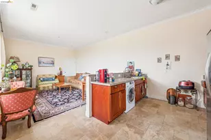 1452 Club View Dr, El Cerrito, CA 94530 - Photo 57