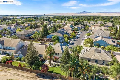 1461 Biarritz St, Tracy, CA 95304 - Photo 59