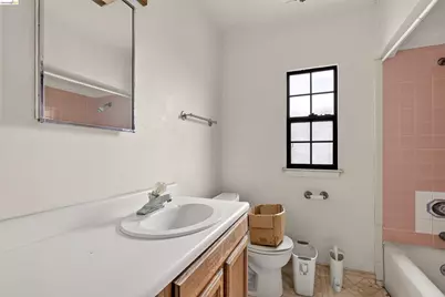 1814 105th Ave, Oakland, CA 94603 - Photo 19