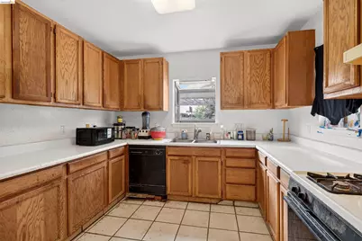 1814 105th Ave, Oakland, CA 94603 - Photo 13