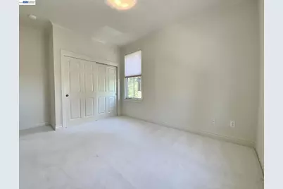 19 Edgewood Pl, Belmont, CA 94002 - Photo 19