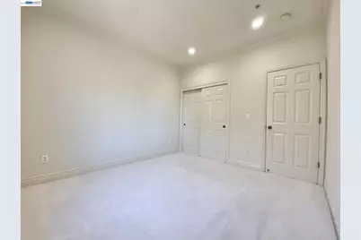 19 Edgewood Pl, Belmont, CA 94002 - Photo 17