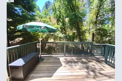 19 Edgewood Pl, Belmont, CA 94002 - Photo 23