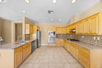 4528 Wagon Trail Way, Antioch, CA 94531 - Photo 11
