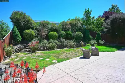 104 Johnson Ln, Martinez, CA 94553 - Photo 19