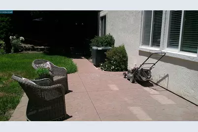 104 Johnson Ln, Martinez, CA 94553 - Photo 13