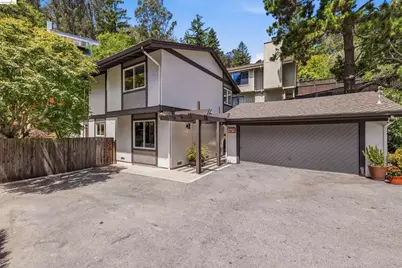 6763 Pinehaven Rd, Oakland, CA 94611 - Photo 3