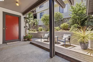 6763 Pinehaven Rd, Oakland, CA 94611 - Photo 5