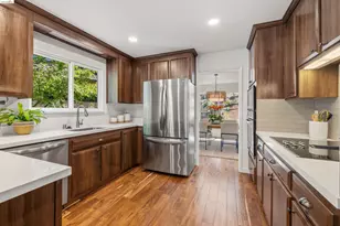 6763 Pinehaven Rd, Oakland, CA 94611 - Photo 15