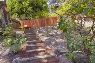 6763 Pinehaven Rd, Oakland, CA 94611 - Photo 39