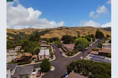 2758 Del Monte Ave, El Cerrito, CA 94530 - Photo 25